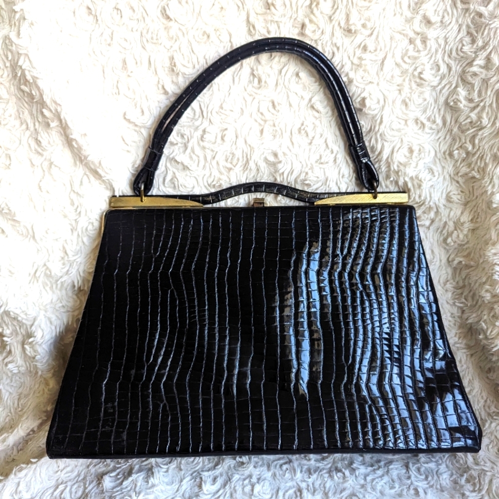 Vintage blk ladies handbag